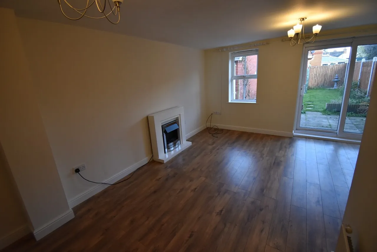 Ivy House Paddocks, Ivy House Paddocks, Ketley TF1 5GD, photo 4