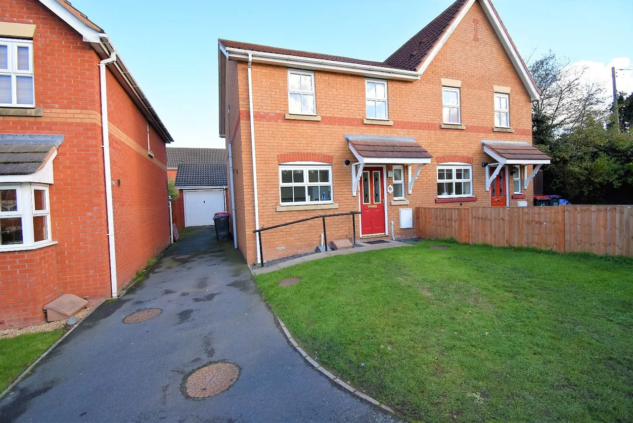 3 bed house to rent — Ivy House Paddocks, Ivy House Paddocks, Ketley TF1 5GD