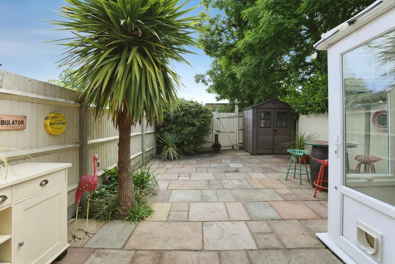 Corsletts Avenue, Horsham, RH12, photo 14