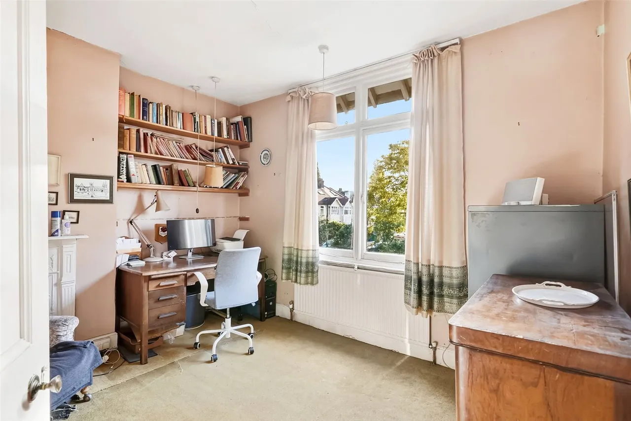 Broom Road, Teddington, TW11 9PF, photo 14