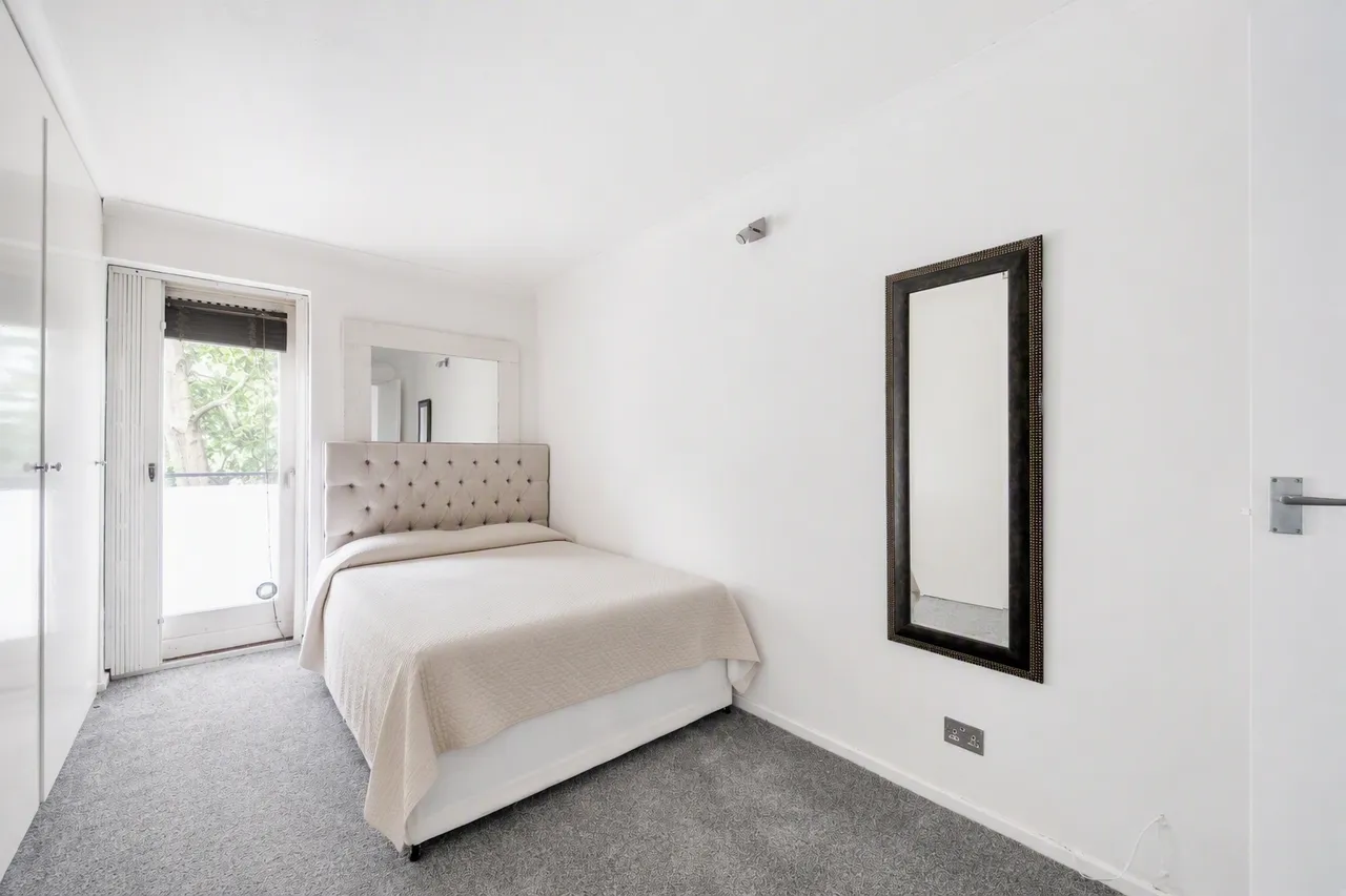 Princes Court, Surrey Quays, SE16, photo 3