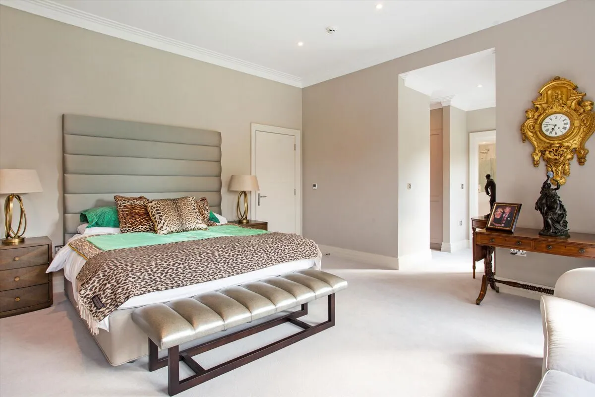 Hawthorn Hill, Warfield, RG42, photo 22