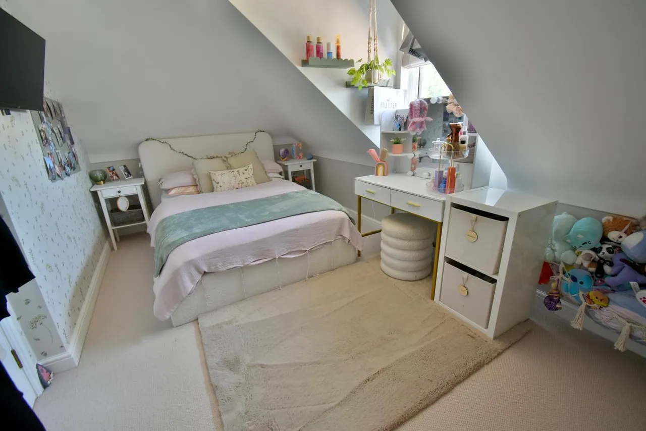 Headswell Avenue, BH10, photo 18