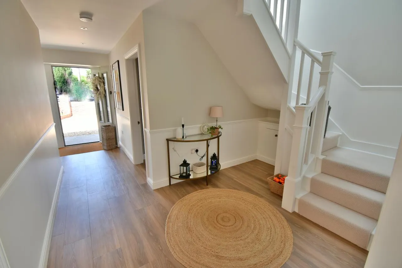 Headswell Avenue, BH10, photo 11