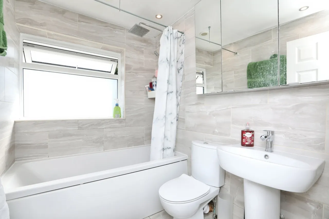 Broadoak Avenue, Maidstone, Kent, ME15, photo 11