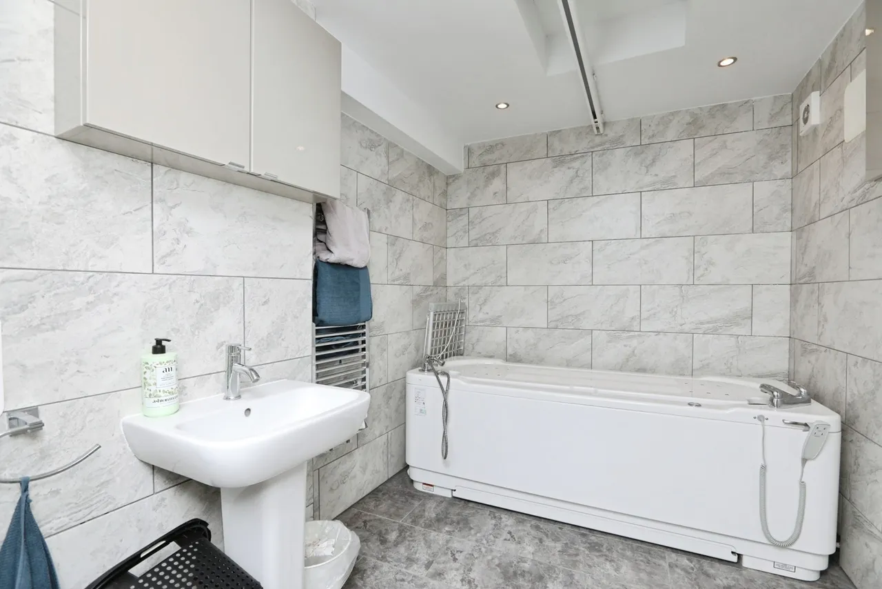 Broadoak Avenue, Maidstone, Kent, ME15, photo 9