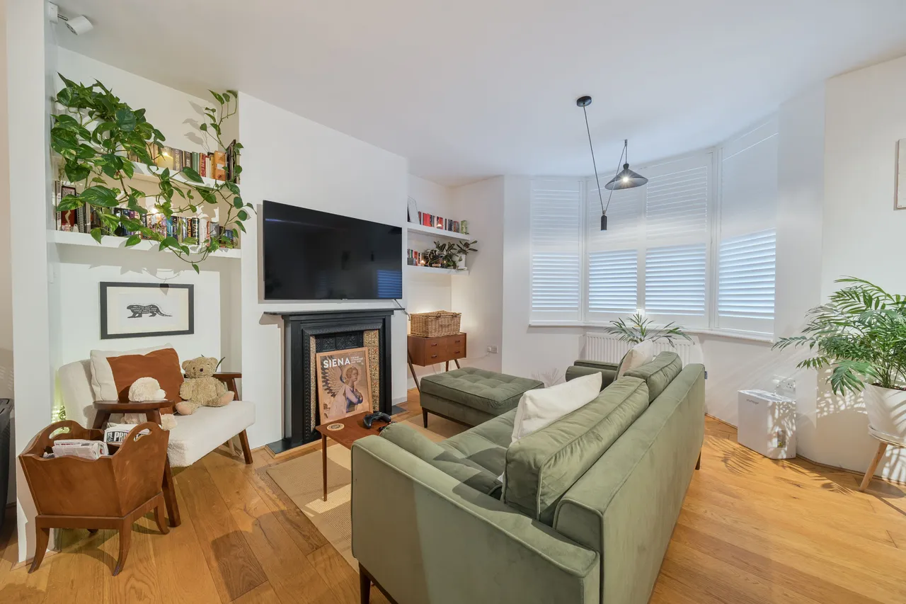 Flat 2, 89 High Street, London, photo 3