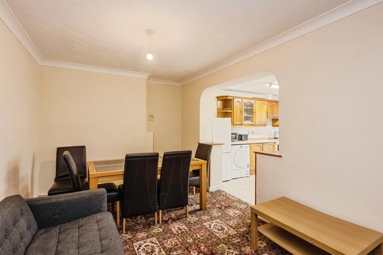 Caban Isaac Road, Swansea, SA4, photo 5