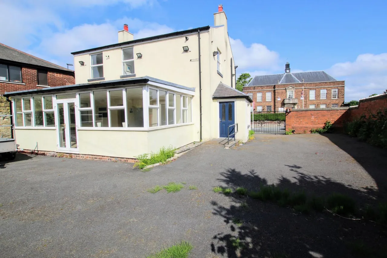High Street, Prescot, L34, photo 3