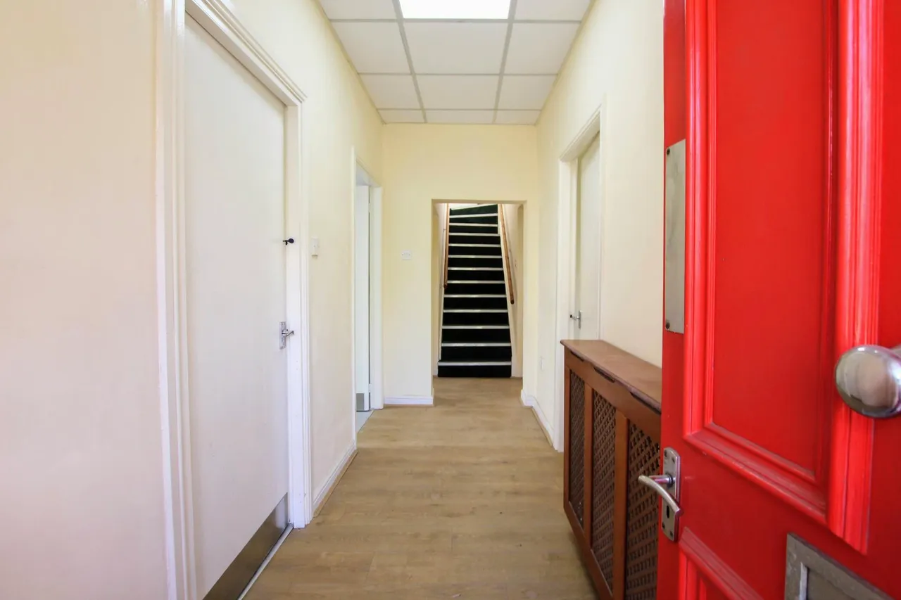 High Street, Prescot, L34, photo 7