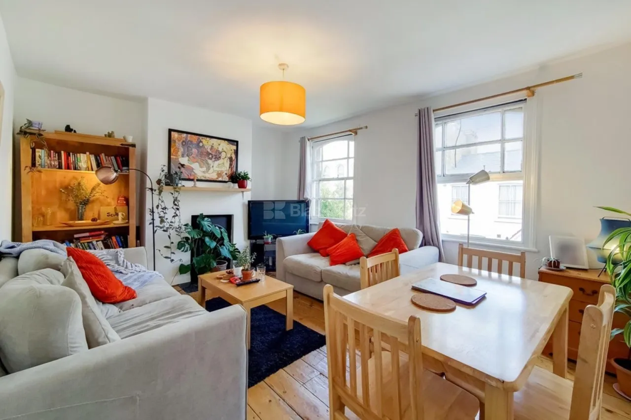 Mitford Road, N19, photo 2