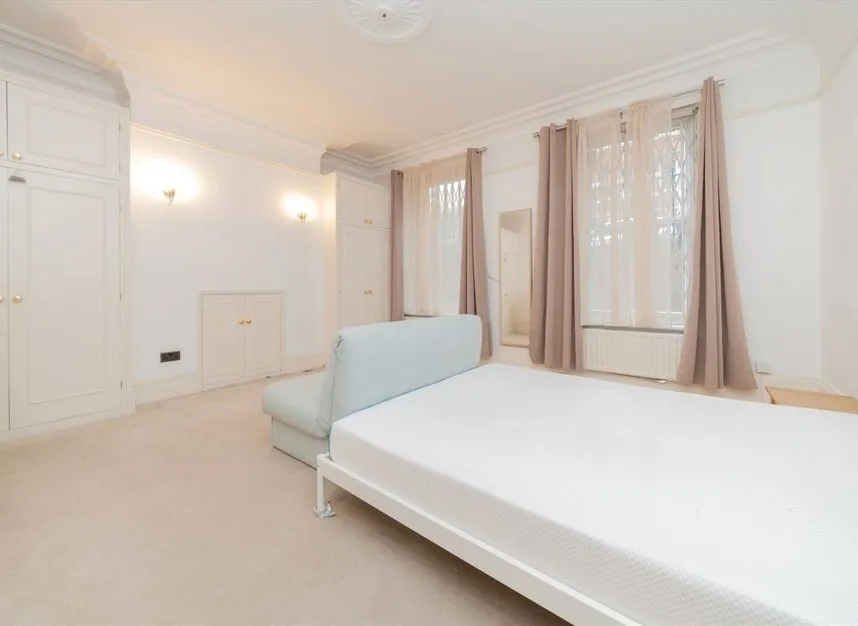 Avonmore Road, Olympia, W14, photo 4
