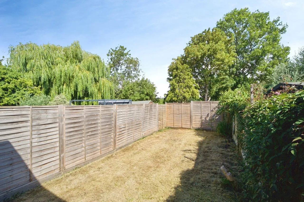The Parade, Havering-Atte-Bower, RM4, photo 14