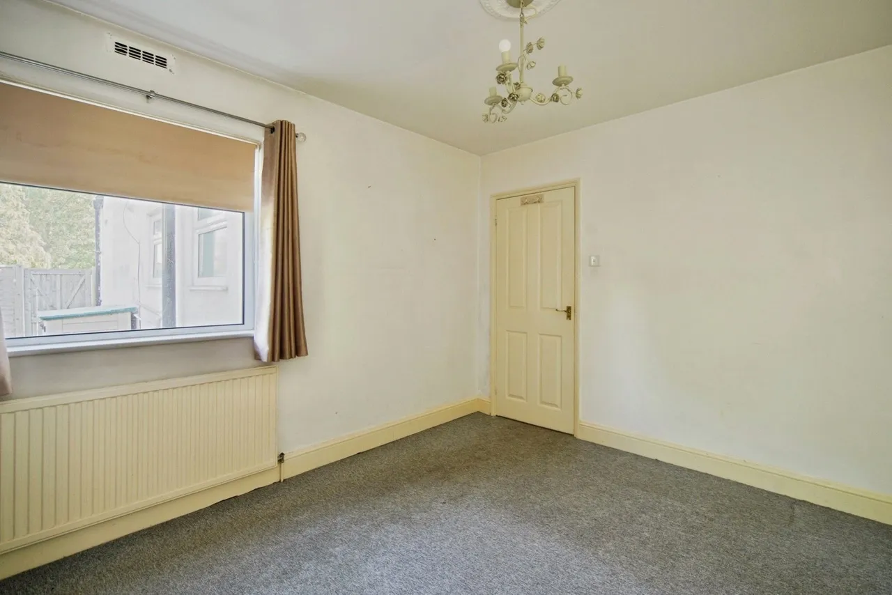 The Parade, Havering-Atte-Bower, RM4, photo 5