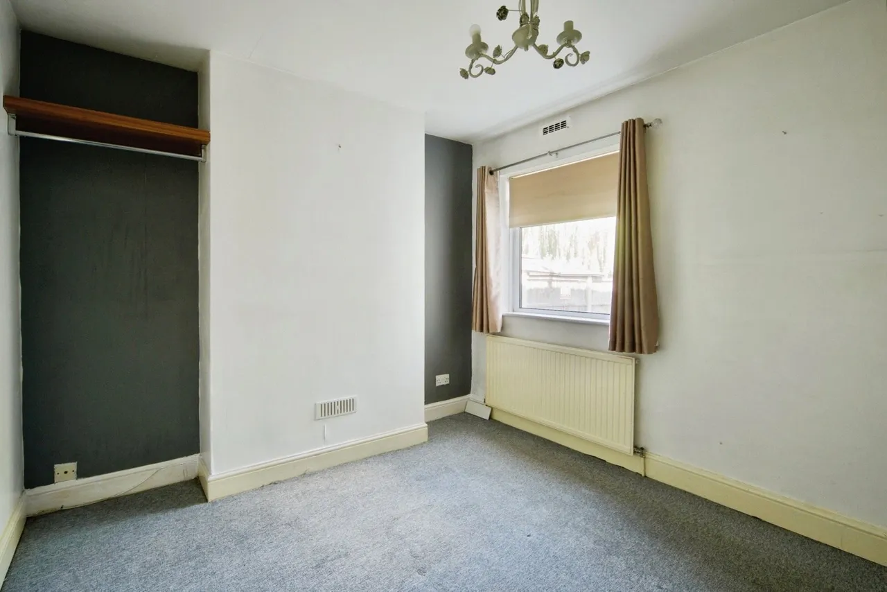 The Parade, Havering-Atte-Bower, RM4, photo 8