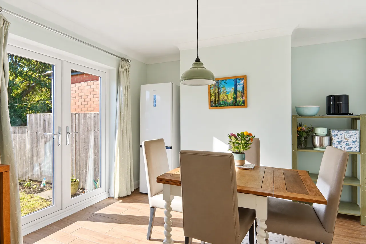 Henconner Crescent, Chapel Allerton, LS7, photo 9