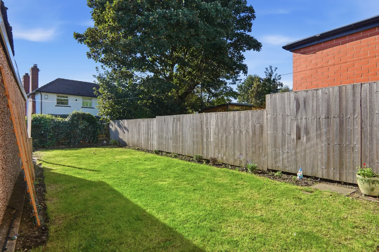 Henconner Crescent, Chapel Allerton, LS7, photo 19
