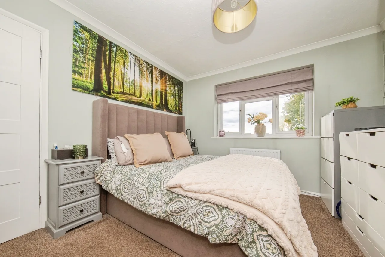 Broomfield Crescent, COLCHESTER, Essex, CO7, photo 8