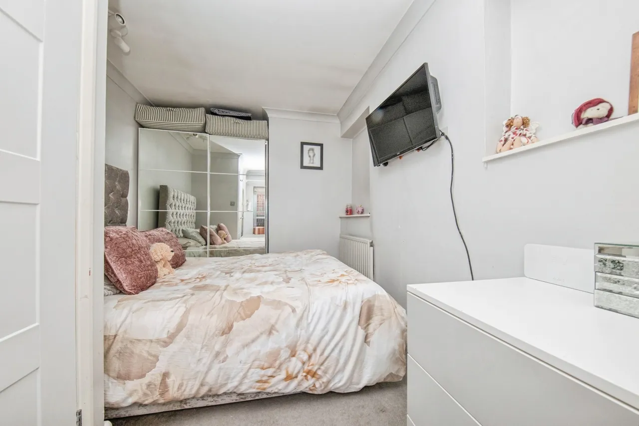 Broomfield Crescent, COLCHESTER, Essex, CO7, photo 10