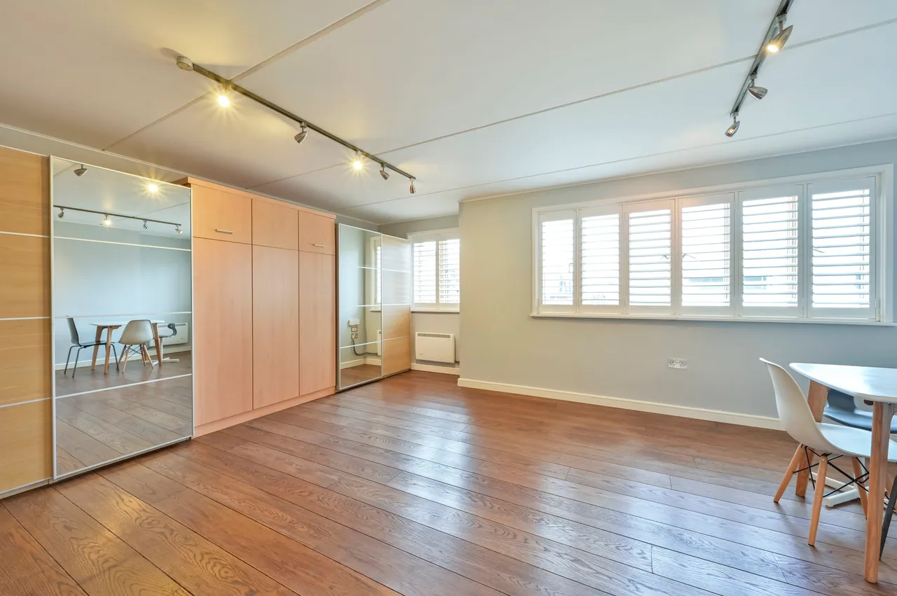 Flat 5, Denmark Lofts, London, photo 7
