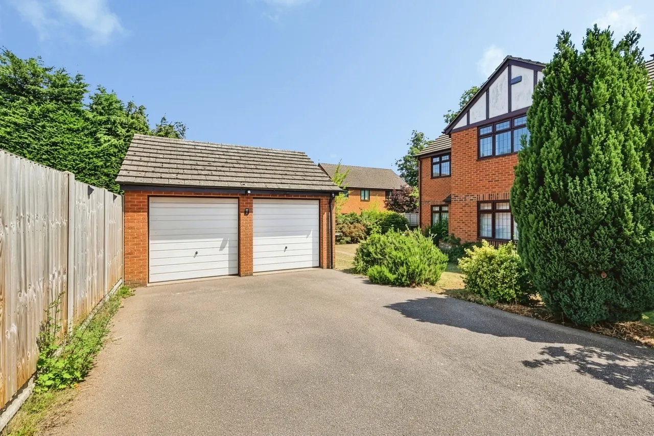 4 bed house for sale — Excelsior Gardens, Northampton, Northamptonshire, NN5
