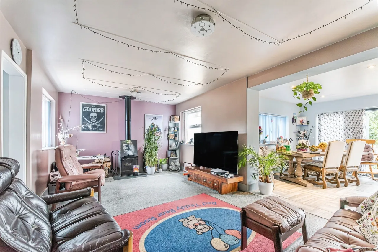 Ermin Street, Blunsdon, SN26, photo 6