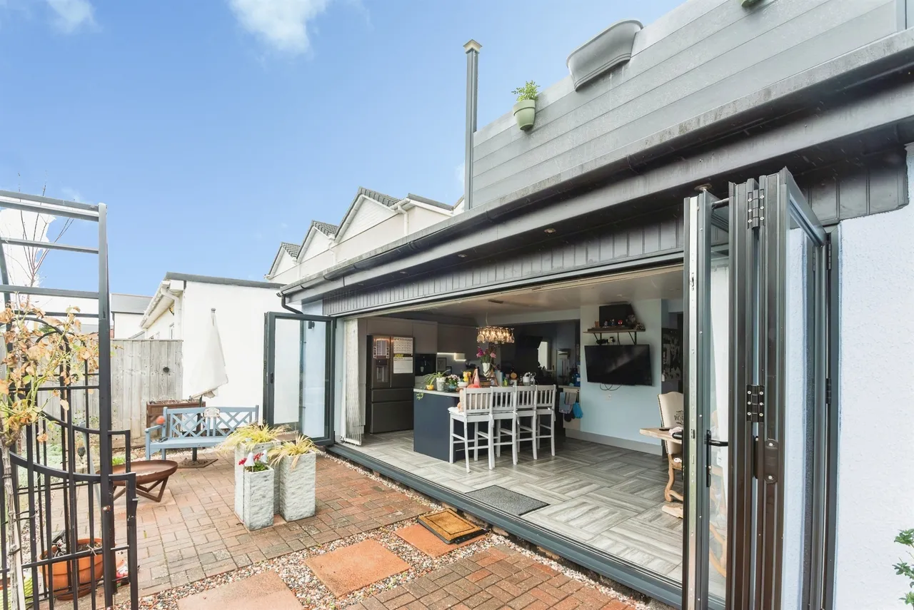 Ermin Street, Blunsdon, SN26, photo 2