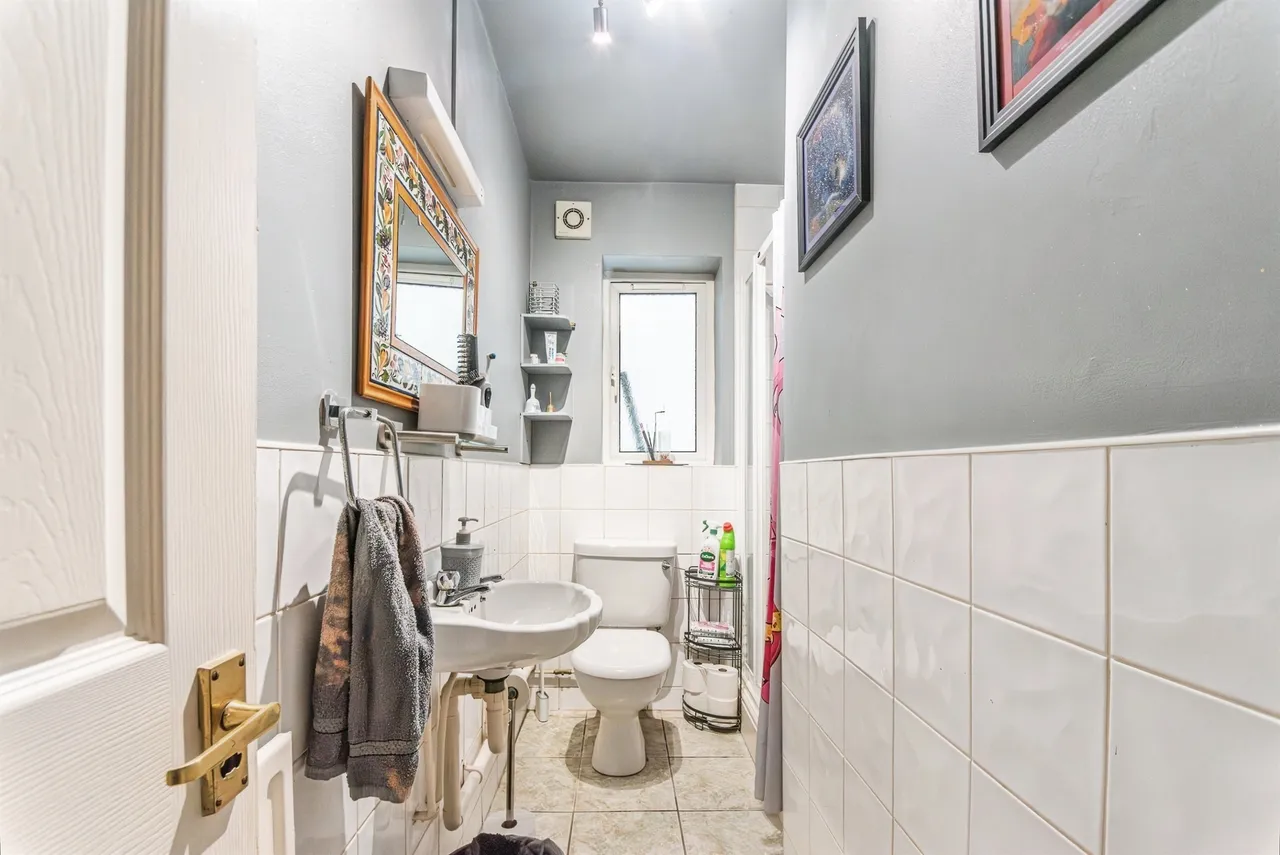 Ermin Street, Blunsdon, SN26, photo 9