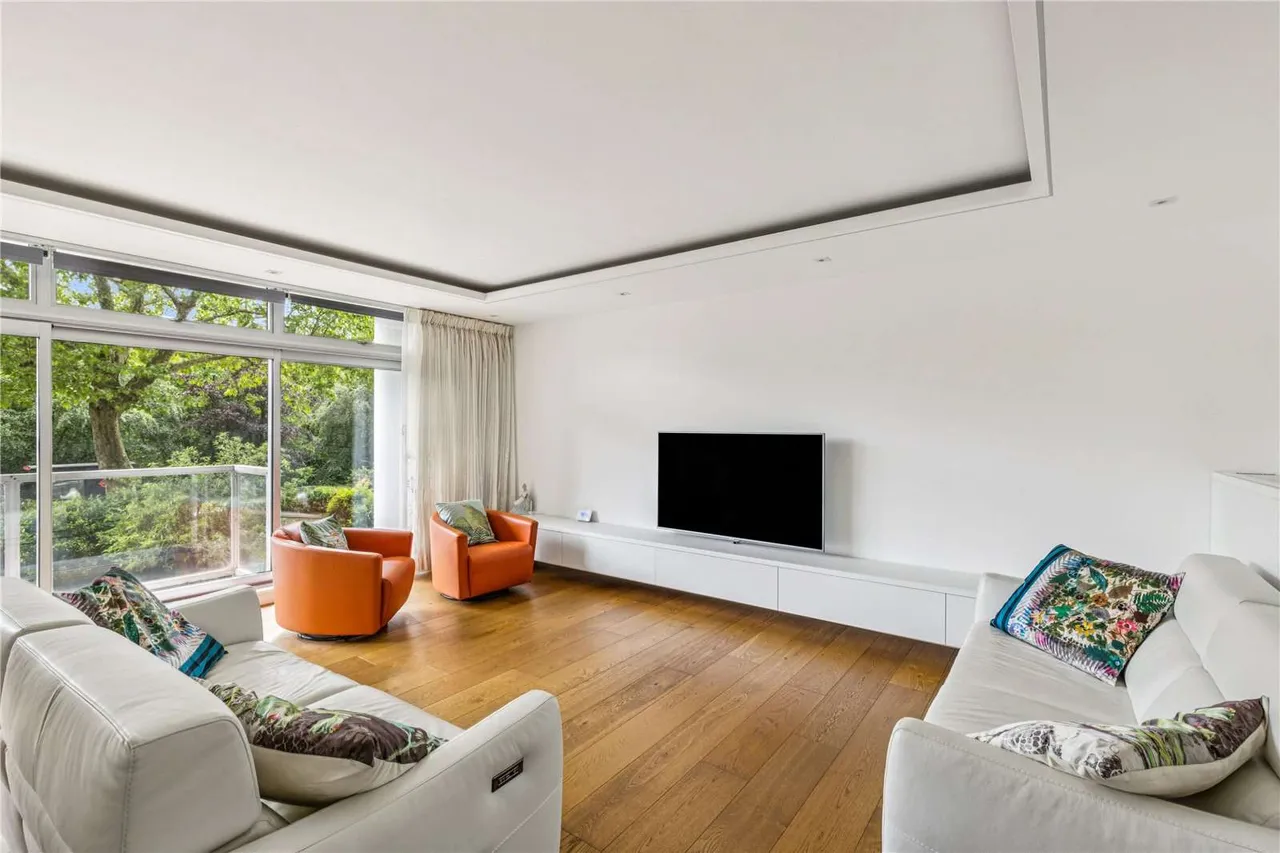 Prince Albert Road, St John's Wood, London, NW8 7LU, photo 3