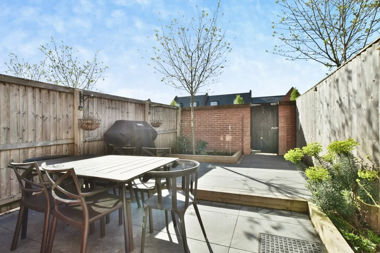Juliana Way, Altrincham, Greater Manchester, WA14, photo 4