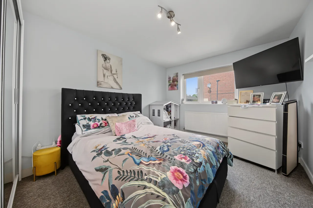 Fowler Road, London, E7, photo 6