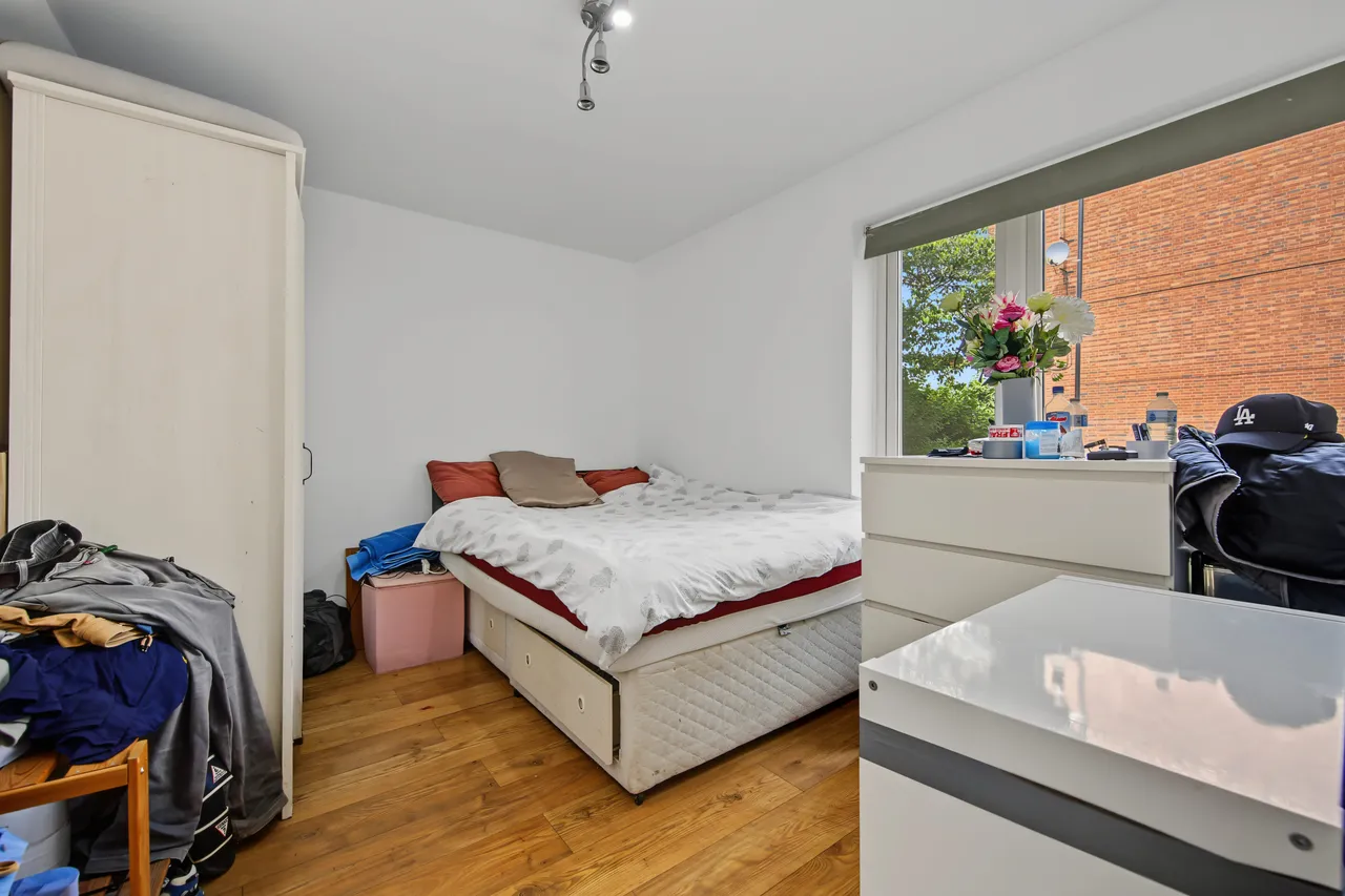 Fowler Road, London, E7, photo 10