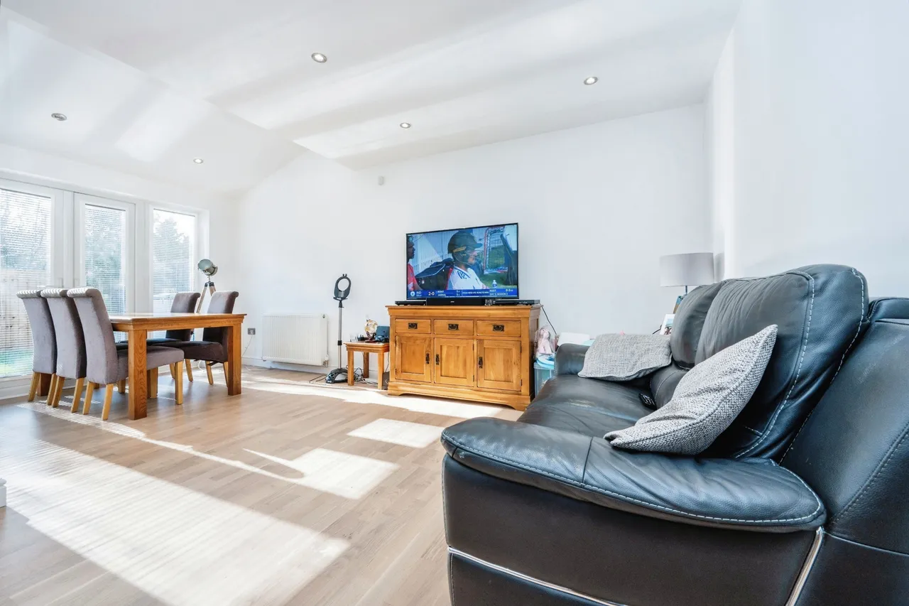 Bayham Close, Elstow, Bedford, Bedfordshire, MK42, photo 2