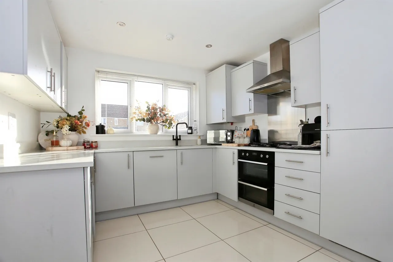 Orfeus Drive, Peterborough, PE2, photo 2