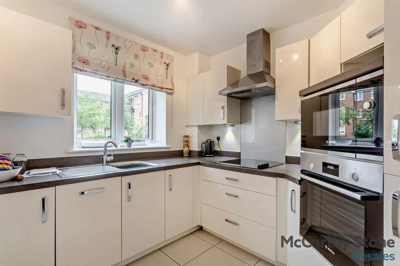 High View, Bedford, MK41, photo 5
