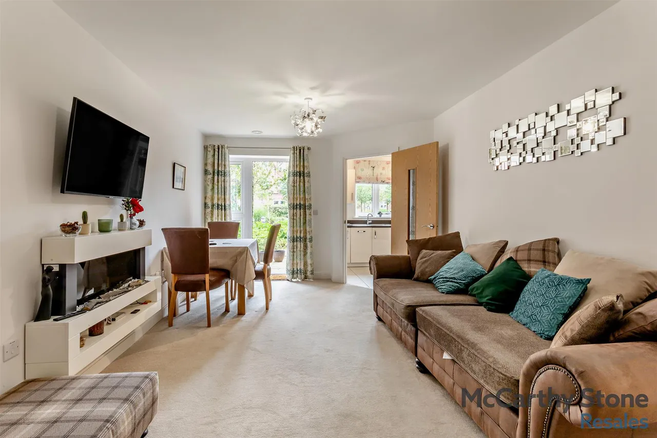 High View, Bedford, MK41, photo 2