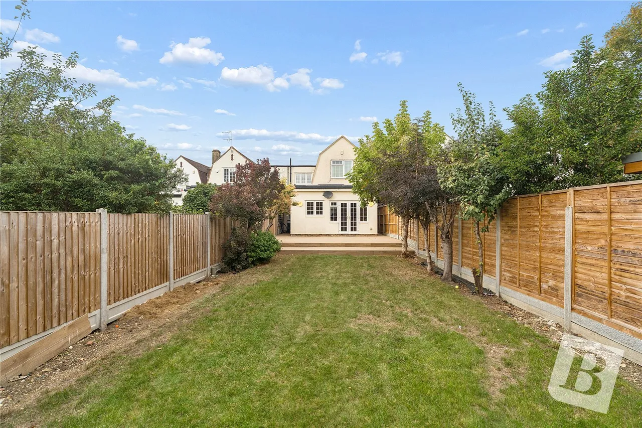 Eversleigh Gardens, Upminster, RM14, photo 20