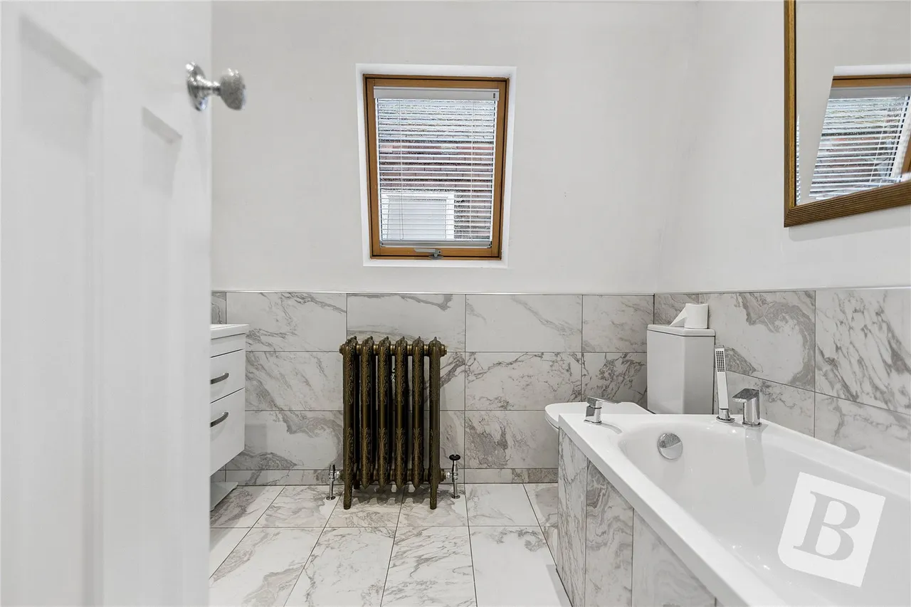 Eversleigh Gardens, Upminster, RM14, photo 16