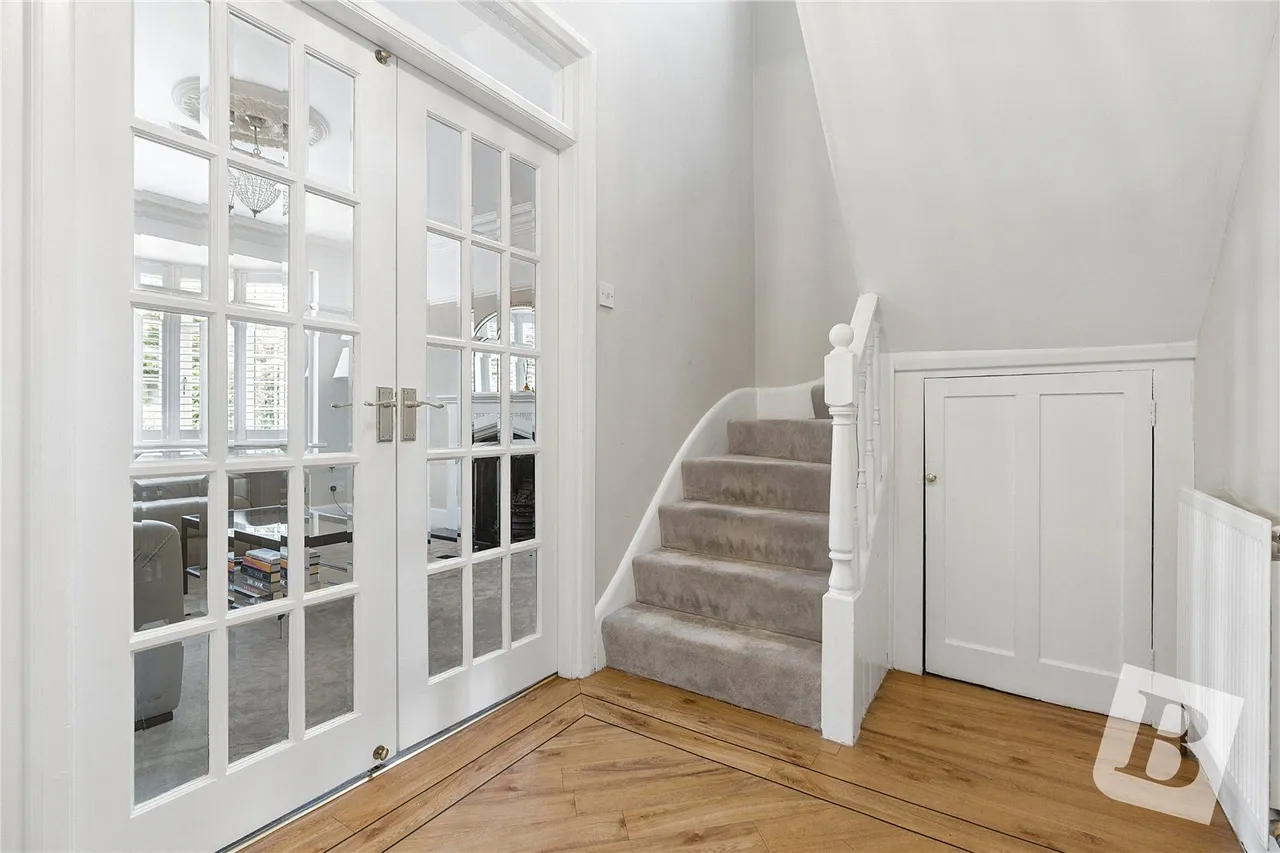 Eversleigh Gardens, Upminster, RM14, photo 4