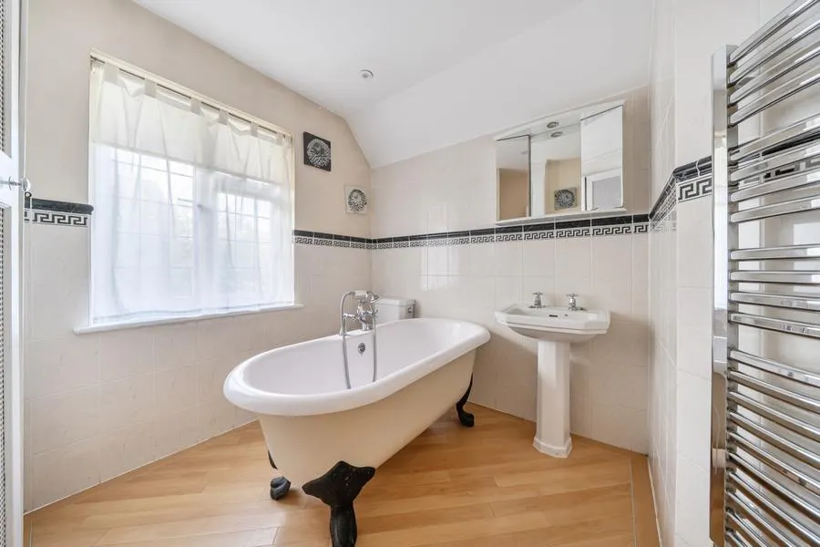 Moorside Close, Maidenhead, SL6, photo 17