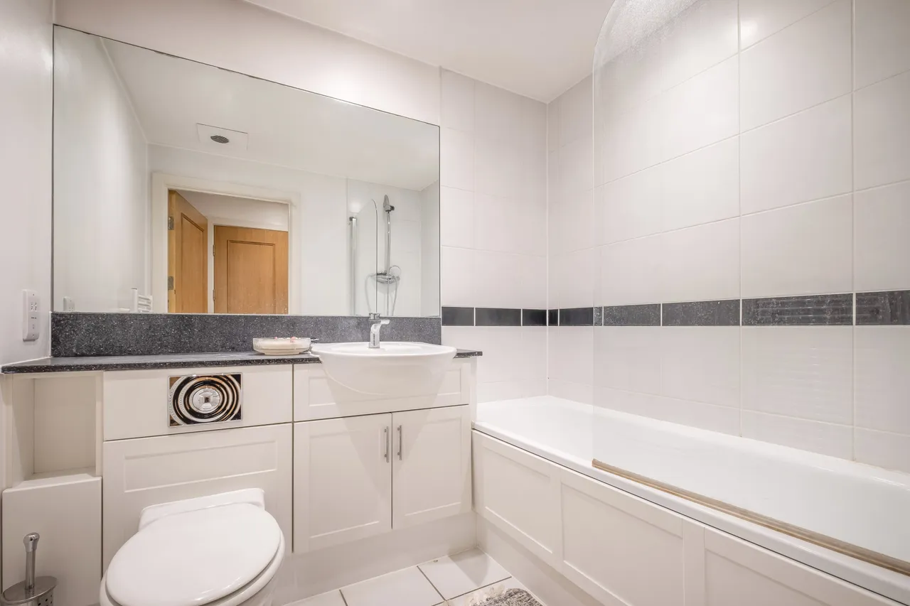 Brewhouse Lane, London, SW15, photo 11