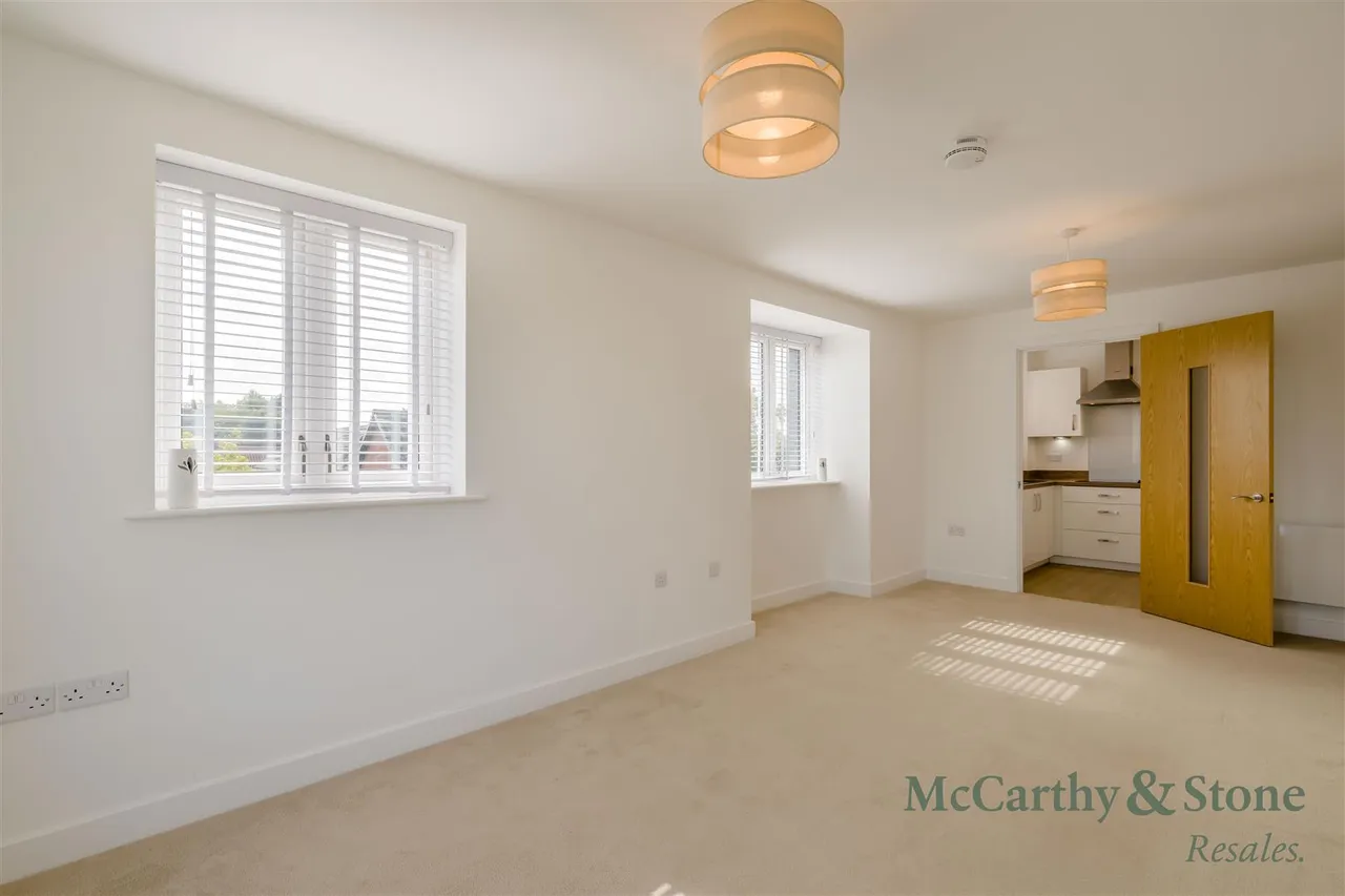Upper Staithe Road, Stalham, NR12, photo 3