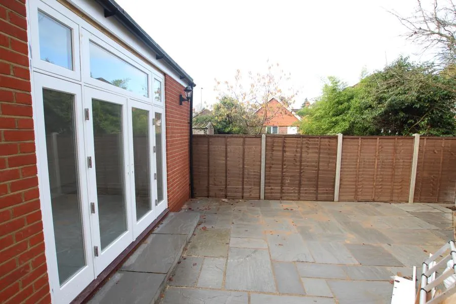 The Beeches, Woking, GU22, photo 7