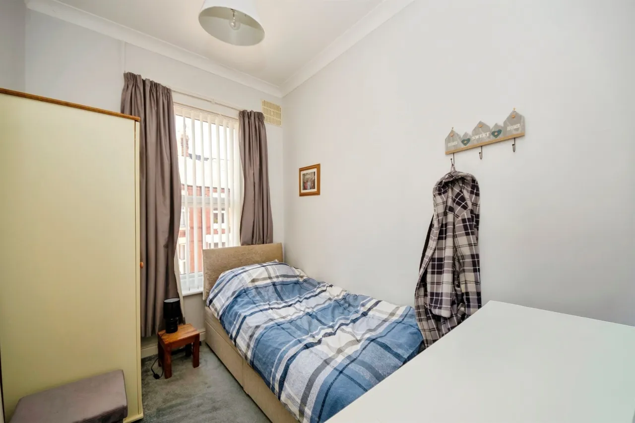 St. Winifred Road, Wallasey, CH45, photo 12