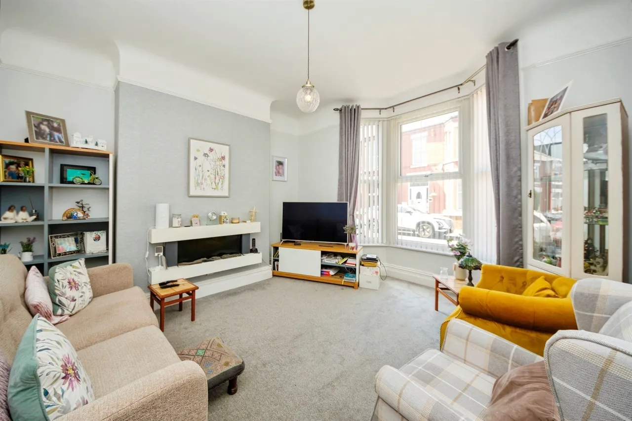 St. Winifred Road, Wallasey, CH45, photo 2
