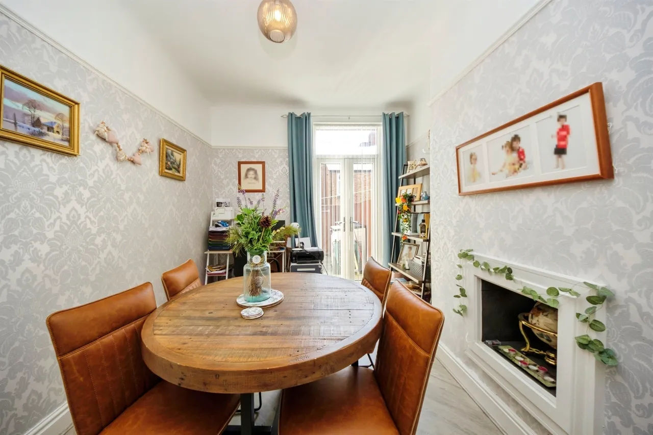 St. Winifred Road, Wallasey, CH45, photo 15