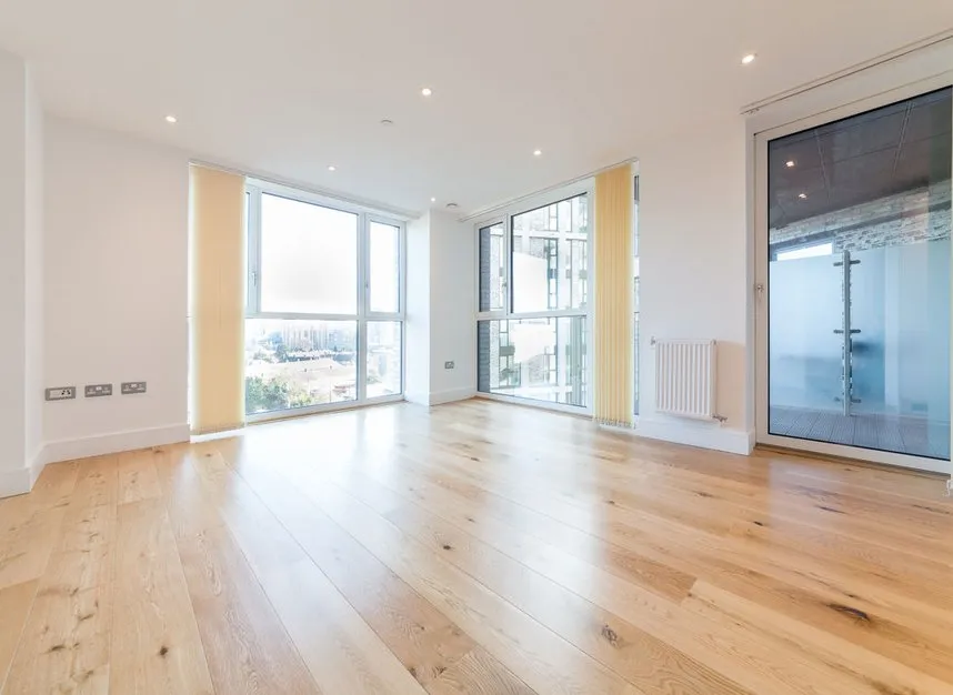 Sovereign Tower, Canning Town, E16, photo 2