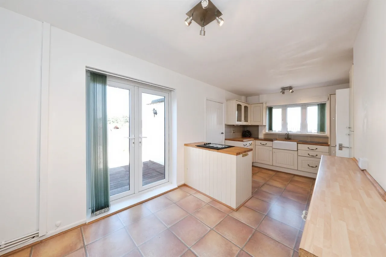 School Lane, Stainton, Rotherham, photo 2