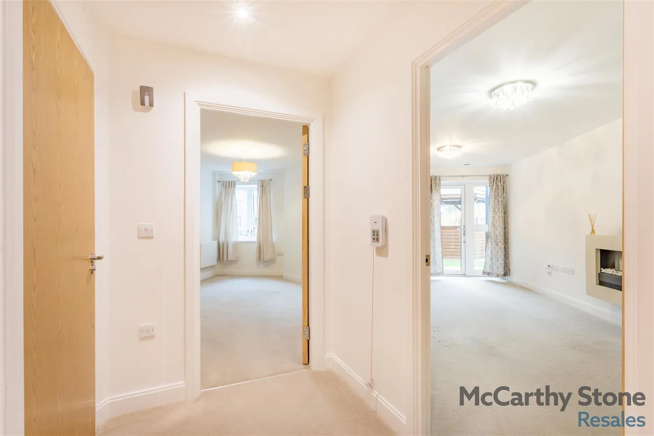 High View, Bedford, MK41, photo 12