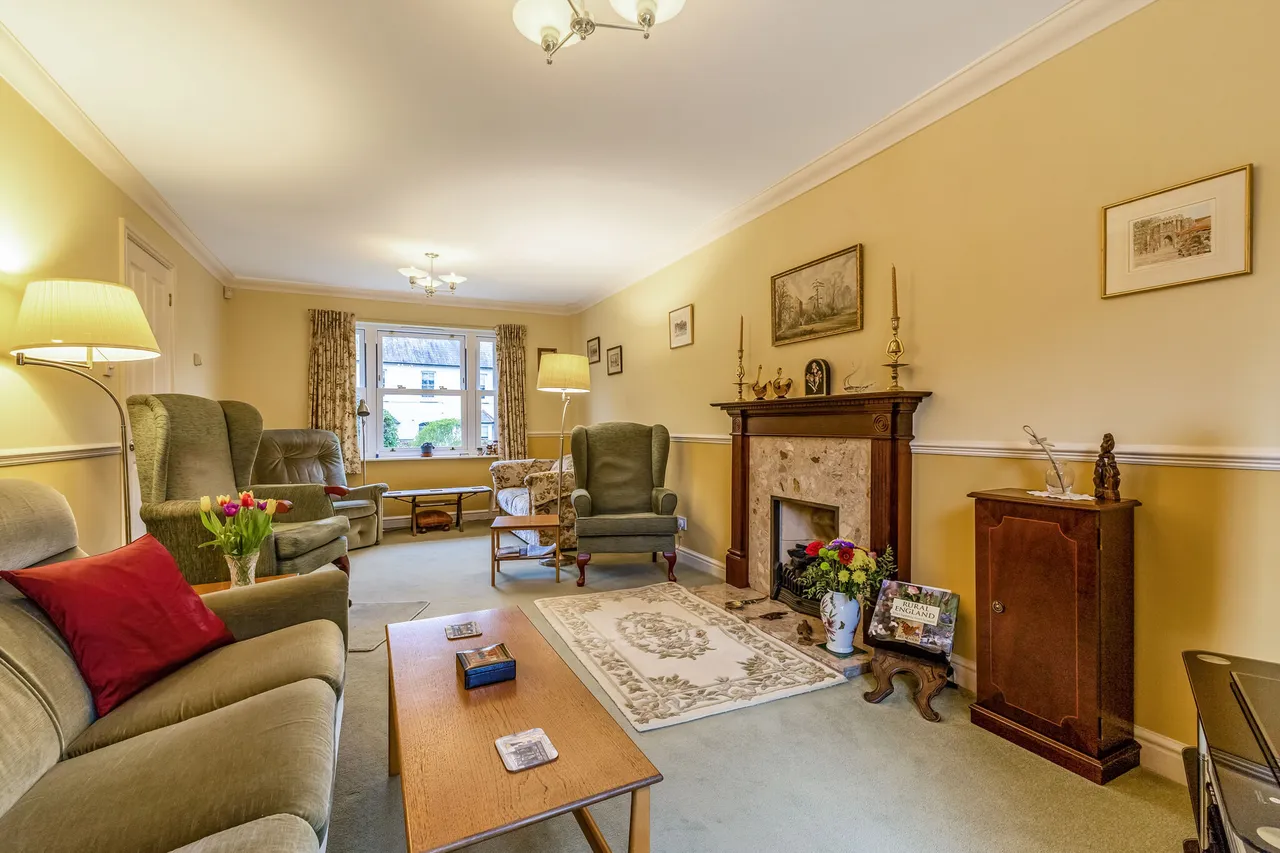 High Street, Selborne, GU34, photo 12
